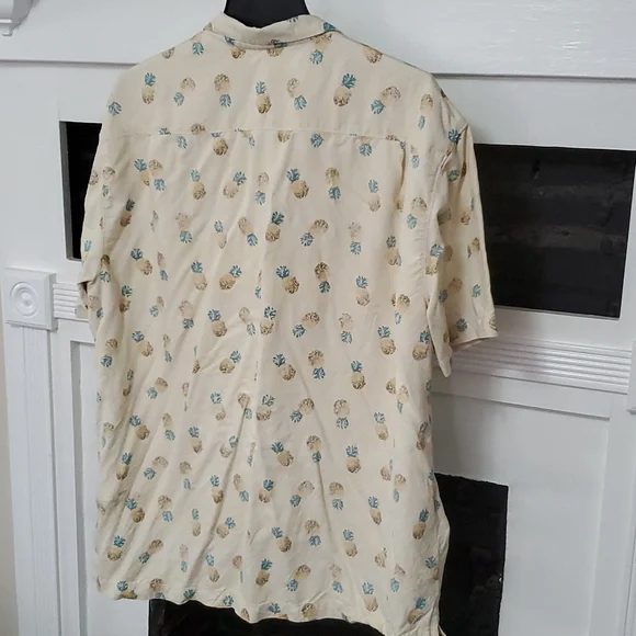 Tommy bahama short sleeve shirt - Picture 7 of 8